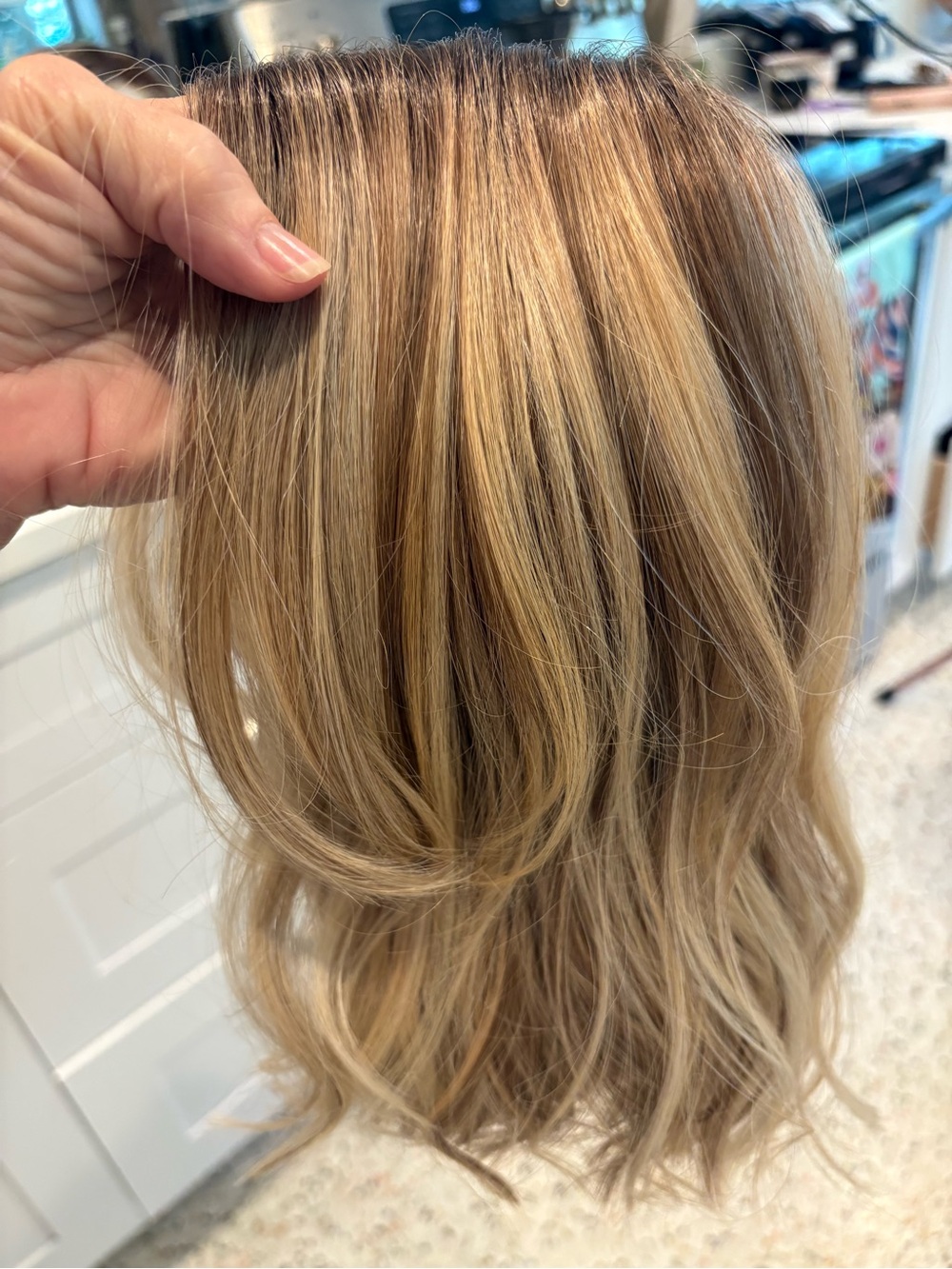 BELLE TRESS HF Synthetic wig, CAPRI! Raw Sugar Blonde Rooted! Great. Trimmed! - Picture 9 of 14